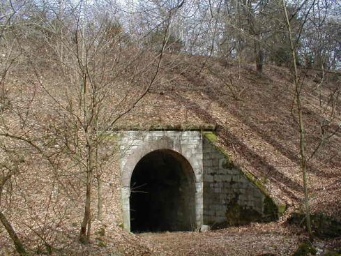 Wegdurchlass bei Schedetal