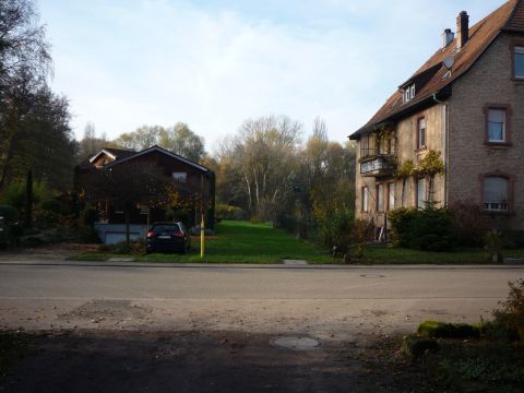 Bahnbergang ber die Strae zwischen Heuchenheim und Klingen