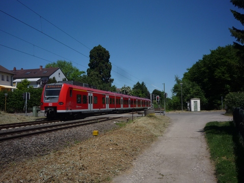 Einmndung in die Bahnlinie 