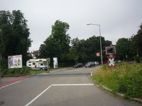 Bahn�bergang �ber den Ziegelofenweg