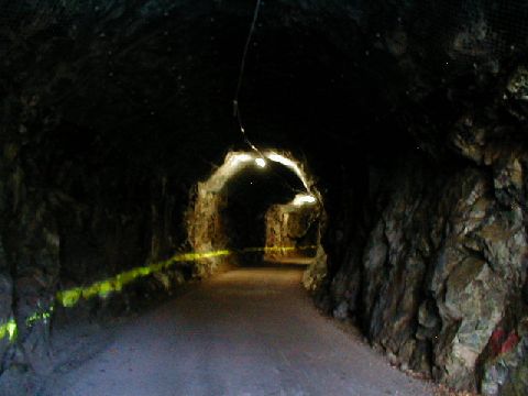 im Tunnel, Blick nach Sden