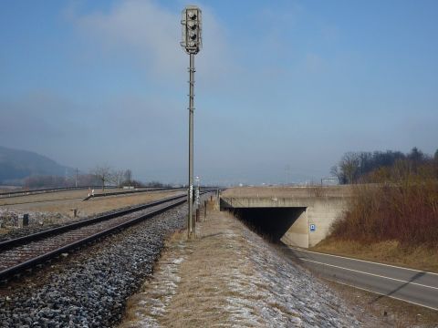 Brcke ber die Hauptstrae von Hemishofen nach Ramsen