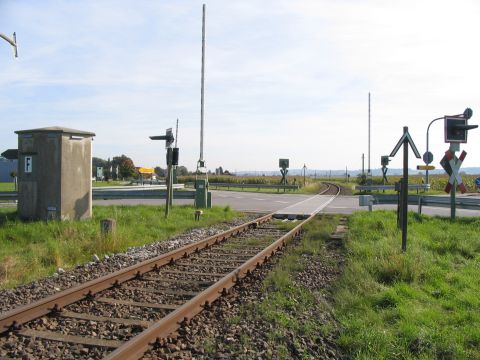 Bahnbergang ber die Strae nach Bad Wurzach