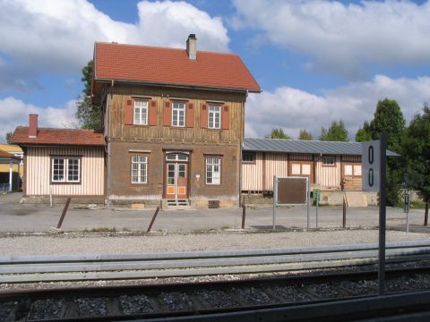 Bahnhof Kleinengstingen