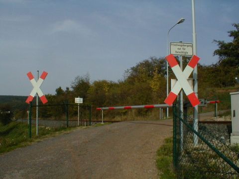 Bahnbergang zur Laraustrae