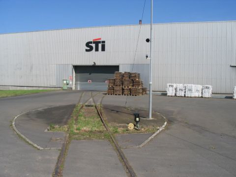 Einfahrt STI
