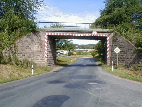 Brcke ber die Strae von Niederjosssa nach Schlitz