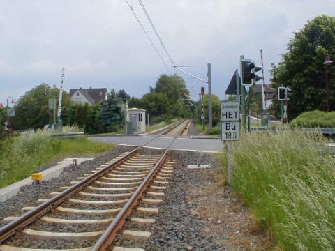 Bahnübergang über die Straße Am Setzebach