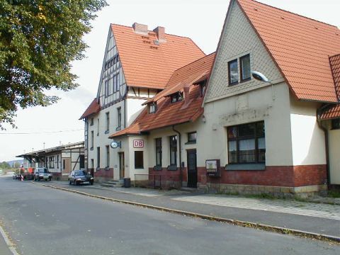 Vorderseite Bahnhof Vacha