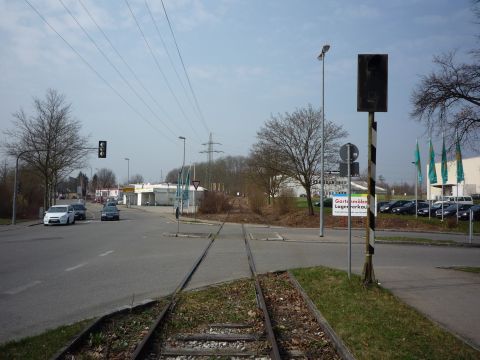 Bahnübergänge im Industriegebiet