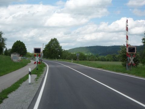 Bahnbergang ber die Bundesstrae