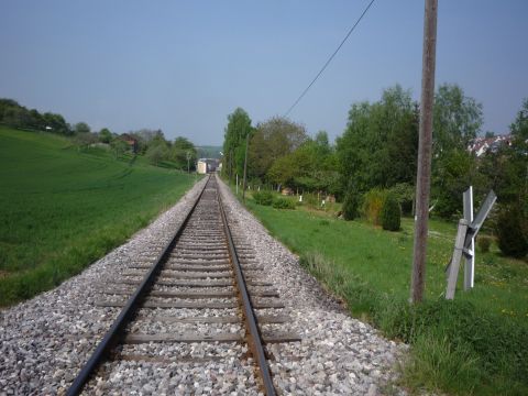 Bahnbergang zwischen Heimerdingen und Weissach