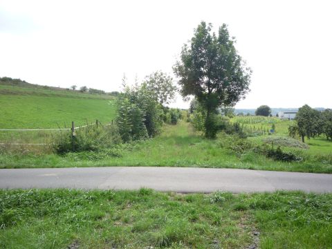 Bahnbergang hinter der Brcke