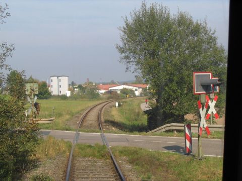 Bahnübergang über die B25