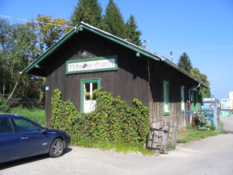 Haltestelle Mittelneufnach