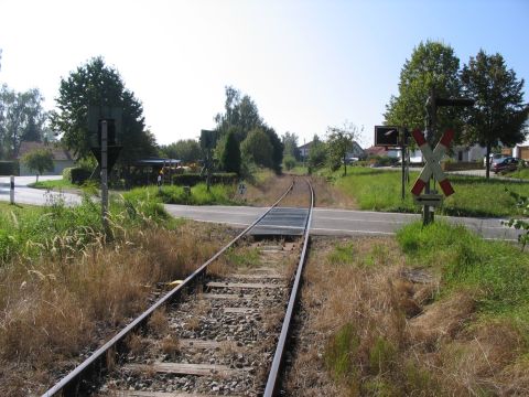 Bahn�bergang im S�den von Oberneufnach