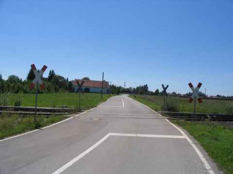 Bahnbergnge der Zufahrt