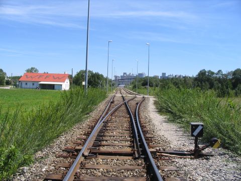 Zufahrt zur Papierfabrik