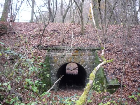 Bachdurchlass zwischen Birkenfeld und Gr�fenhausen